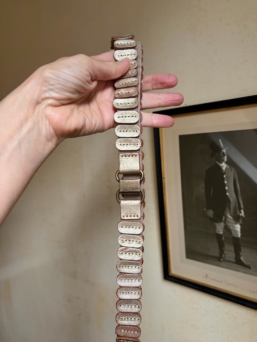 Anthropologie Tabitha stretch belt in Pearl